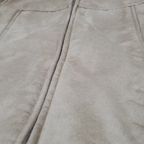 Ladies Spring/Fall Jacket - Picture 3 of 3